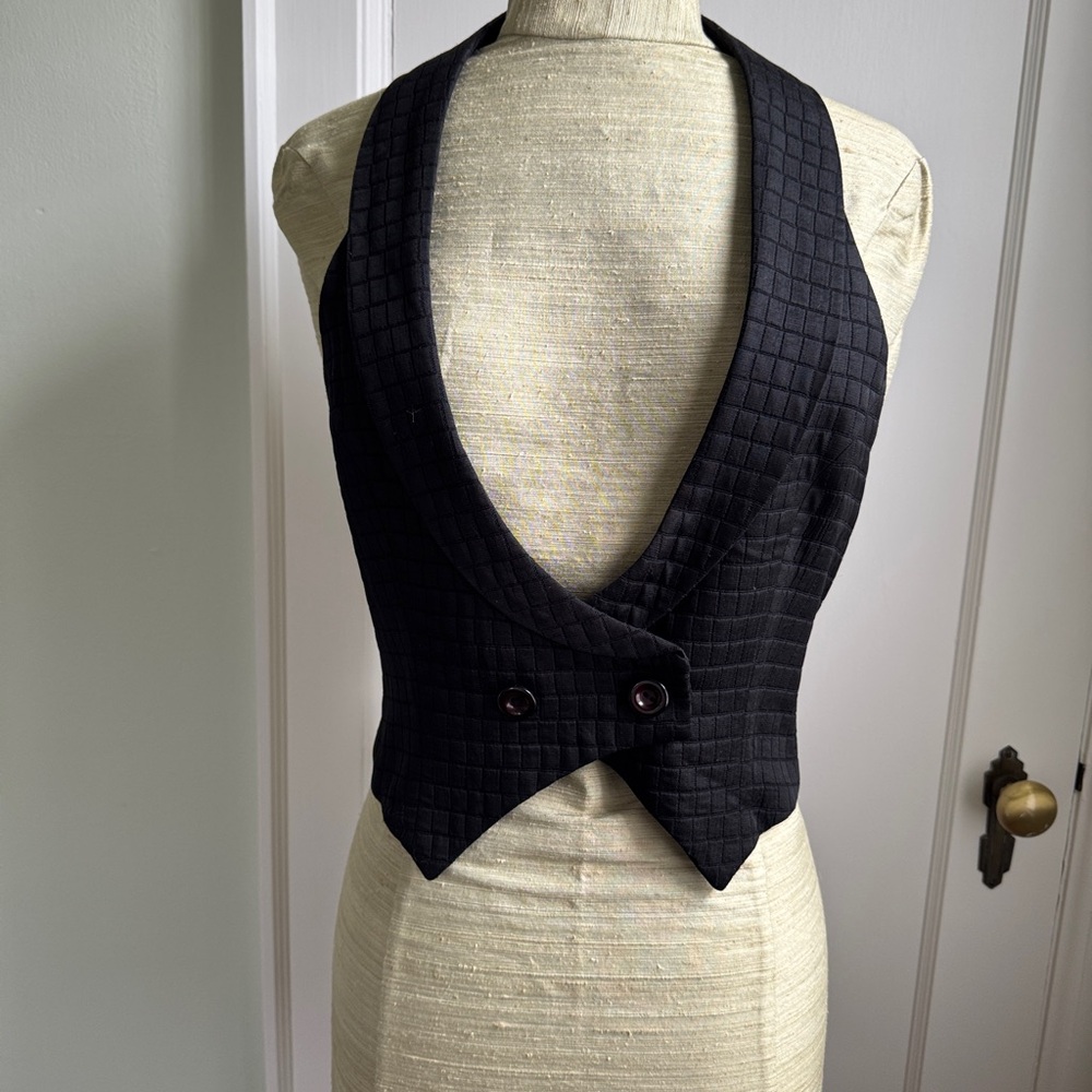 Vest tuxedo halter style vintage 90’s